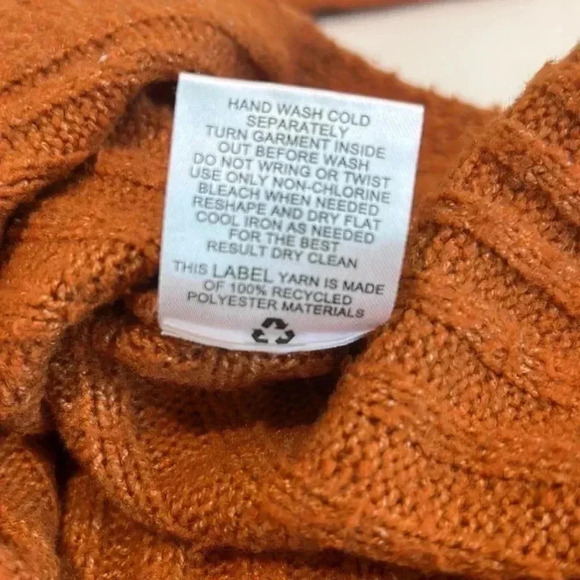 Pink Rose sweater - Picture 5 of 5